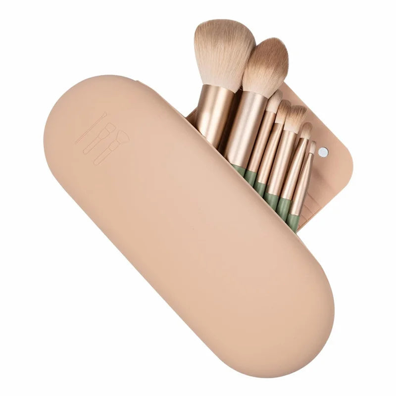 Silicone Makeup Brush Holder Travel Cosmetic Bag Case Soft Portable Cosmetic Face Brushes Holder with Magnetic Closure